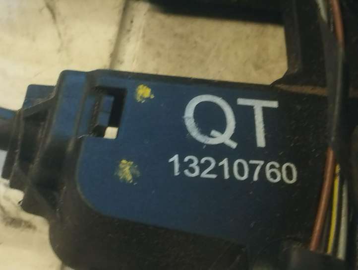 Opel Vectra (2005 - 2009)  13210760 Замок задней двери