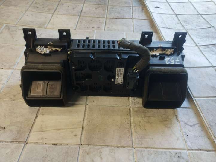 Opel Vectra (2002 - 2005)  13132282 Экран/ дисплей / маленький экран