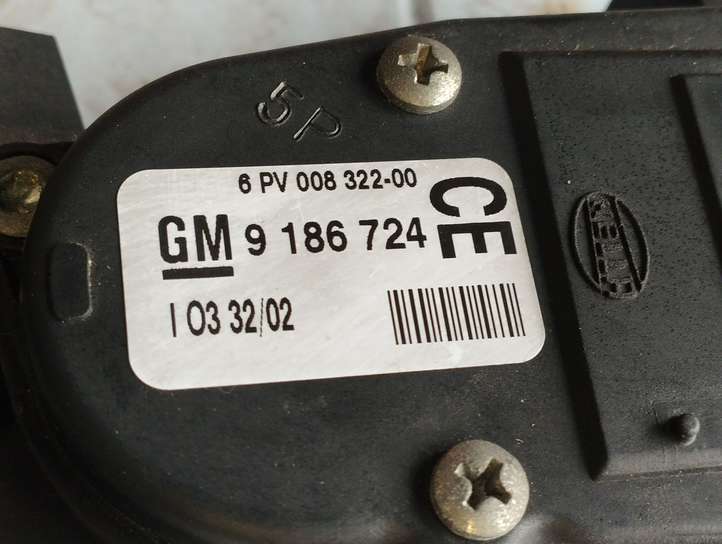 Opel Vectra (2002 - 2005)  9186724 Педаль акселератора