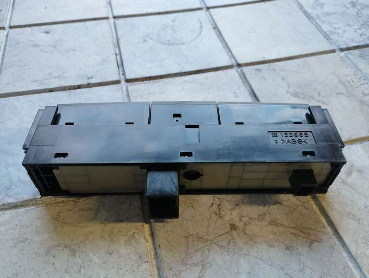 Toyota Corolla Verso AR10 (2004 - 2009)  153965 Включатель аварийных фонарей