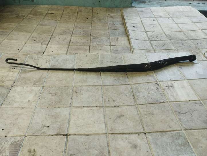 Opel Vectra (2002 - 2005)  09185813 Ножка стеклоочистителей лобового стекла