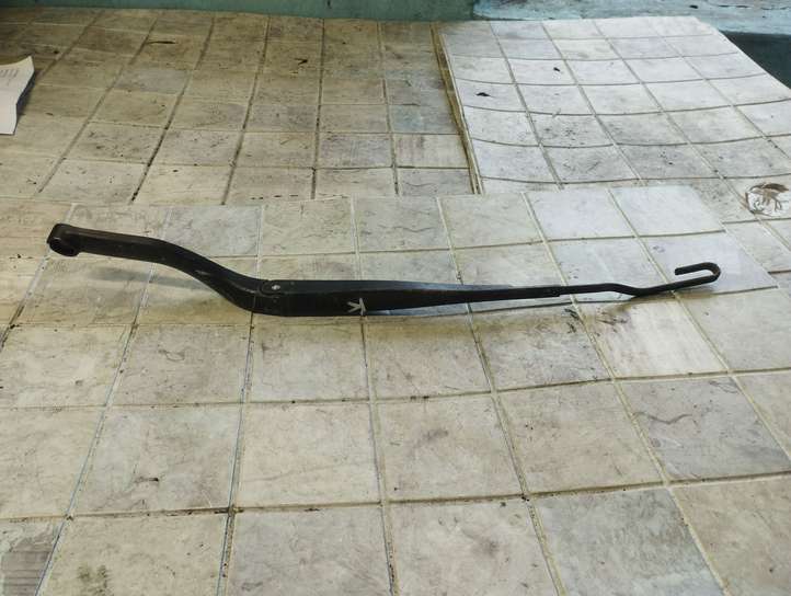 Opel Vectra (2002 - 2005)  09185812 Ножка стеклоочистителей лобового стекла