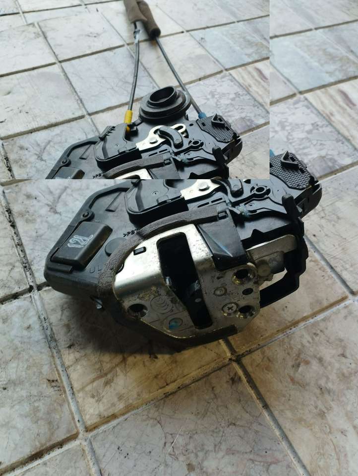 Toyota Corolla Verso AR10 (2004 - 2009)  A046693 Замок задней двери