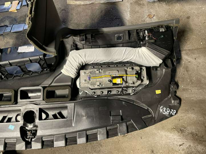 Audi A6 (2004 - 2008)  4F1857041R Панель