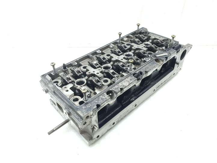 Audi A4 (2015 - 2019)  04L103373E Головка