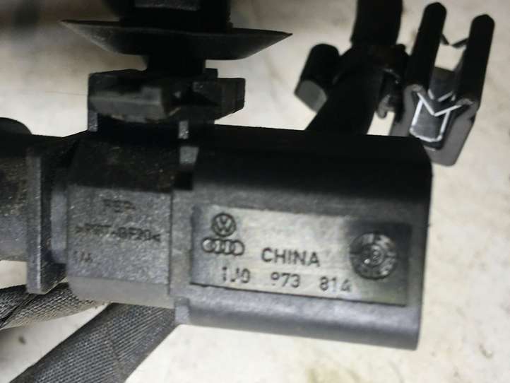 Skoda Octavia Mk3 (5E) (2013 - 2019)  4F0973703 Проводка датчиков парковки
