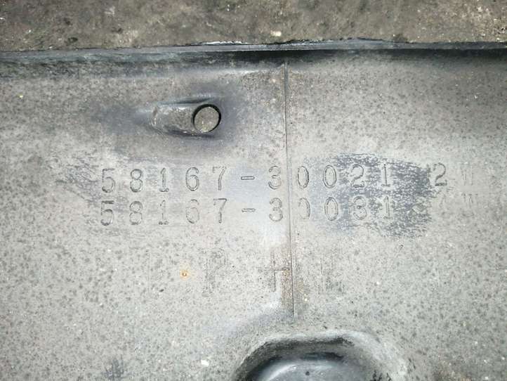 Lexus GS 300 350 430 450h (2004 - 2007)  5816730021 Средняя защита дна
