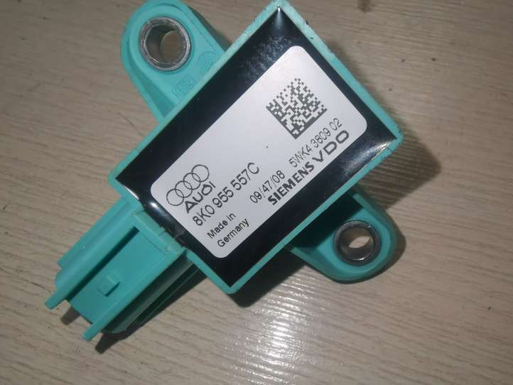 Audi A4 (2007 - 2011)  8K0955557C Датчик удара надувных подушек