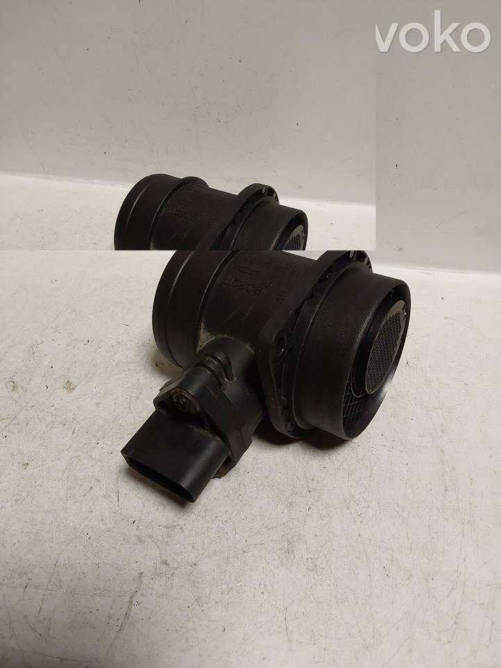 Volkswagen Golf V (2003 - 2009)  038906461B Измеритель потока воздуха