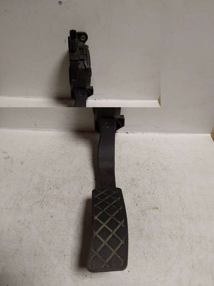 Audi A4 (2011 - 2015)  8K1723523A Педаль акселератора