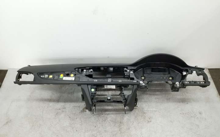 Audi A6 (2011 - 2014)  4G2857001 Панель