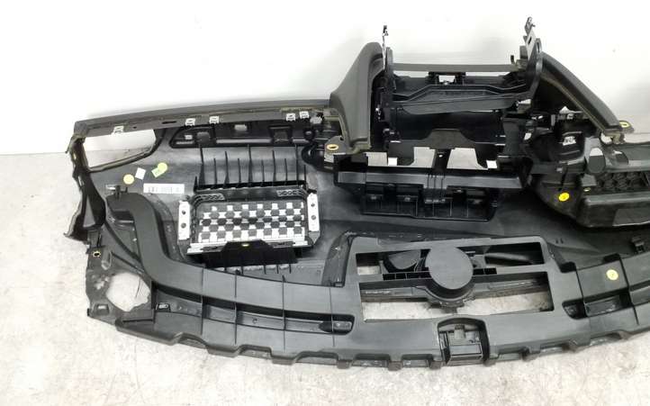 Audi A6 (2011 - 2014)  4G2857001 Панель