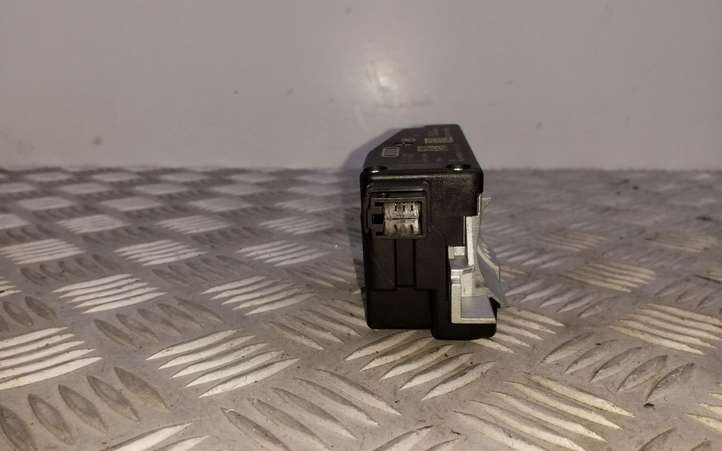 Audi A6 (2011 - 2014)  4H0905852B Замок руля