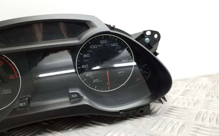 Audi A4 (2007 - 2011)  8K0920980N Спидометр (приборный щиток)
