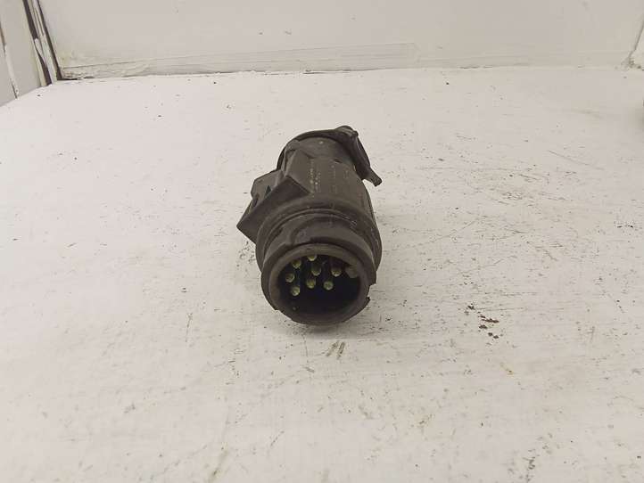 Mercedes-Benz ML W164 (2005 - 2011)  A164310256 Комплект крюка