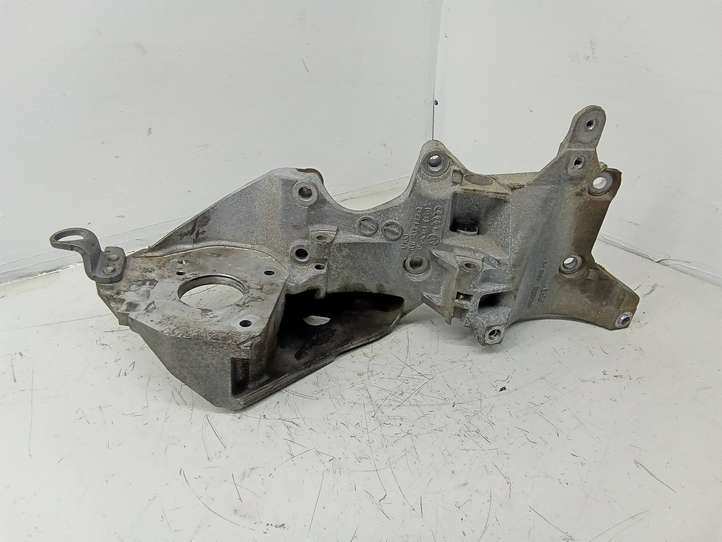 Volkswagen Caddy (2010 - 2015)  03L903143Q Кронштейн