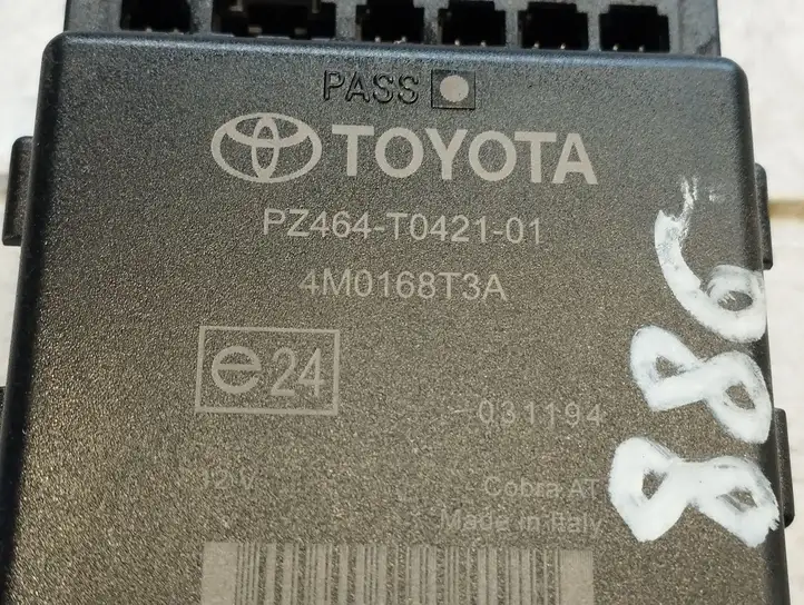 Toyota Corolla Verso AR10 (2004 - 2009) PZ464T042101 Блок управления парктрониками — фото 5