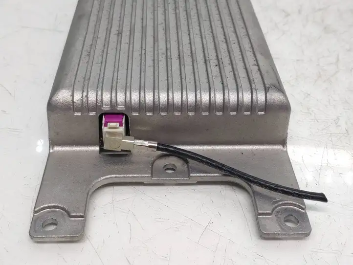 BMW 1 E81 E87 (2004 - 2011)  9181378 Модуль «Bluetooth»