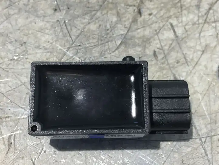 Honda Civic IX (2011 - 2017) 77970T0AJ010M4 Датчик удара SRS — фото 2
