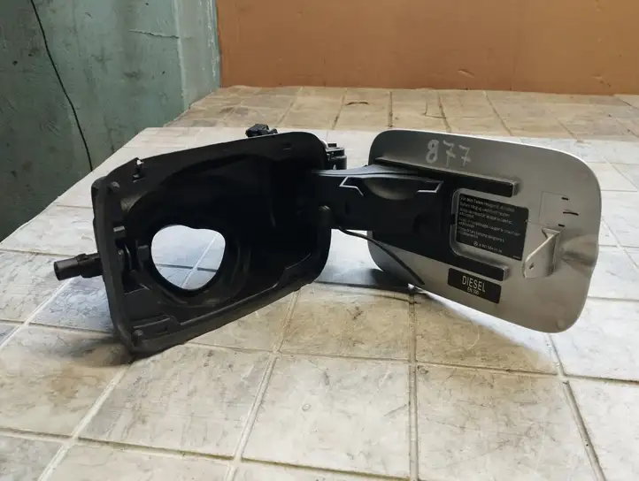 Mercedes-Benz Vaneo W414 (2001 - 2005) A9015840136 Крышка топливного бака — фото 4