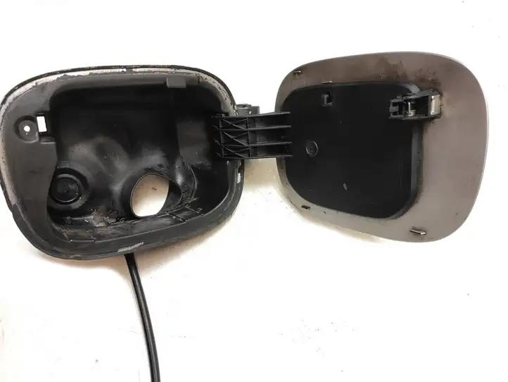 Volvo S80 (2006 - 2009) 31335115 Крышка топливного бака — фото 3