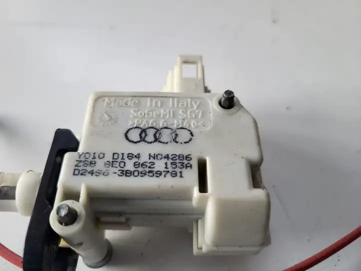 Seat Exeo (3R) (2008 - 2013) Замок крышки топливного бака — фото 6