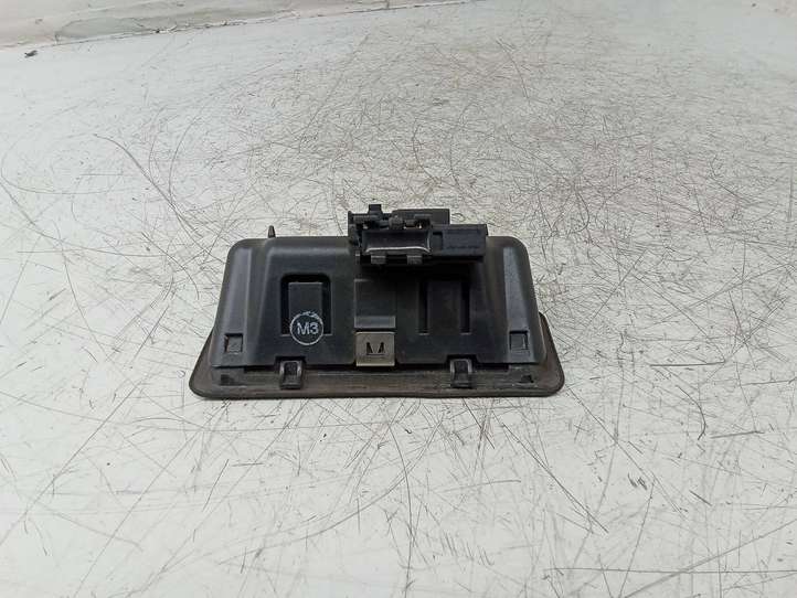 BMW 3 E90 E91 (2005 - 2012)  7118158 Ручка задней крышки
