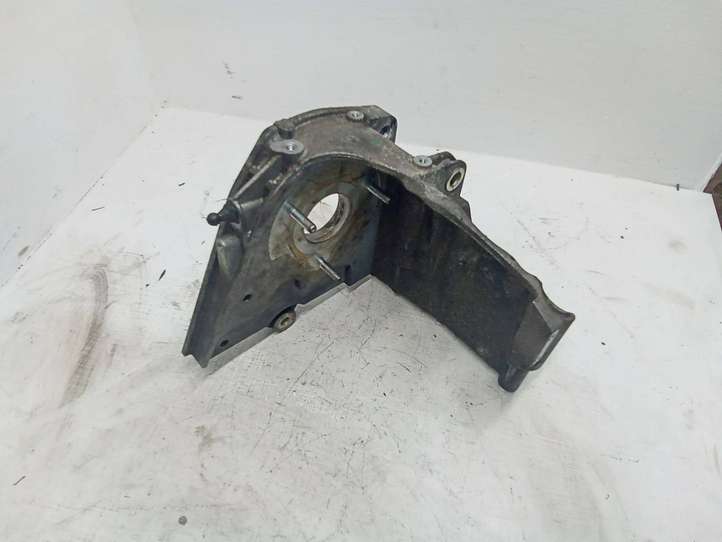 Opel Vectra (2002 - 2005)  55187918 Кронштейн