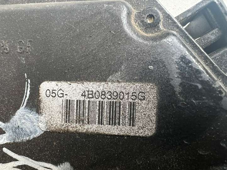 Audi A6 (2001 - 2004)  4B0839015G Замок задней двери