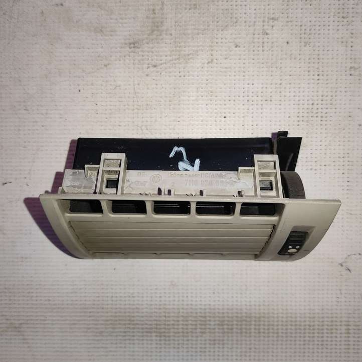 Volkswagen Transporter-Caravelle (2003 - 2009)  7H0820951D Боковая воздушный дефлектор