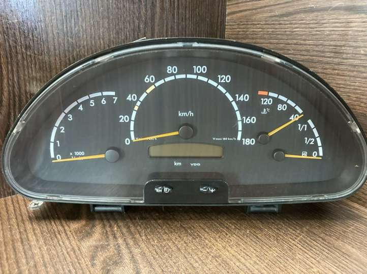 Mercedes-Benz Sprinter W901 W902 W903 W904 (1995 - 2007)  0014468521 Спидометр (приборный щиток)