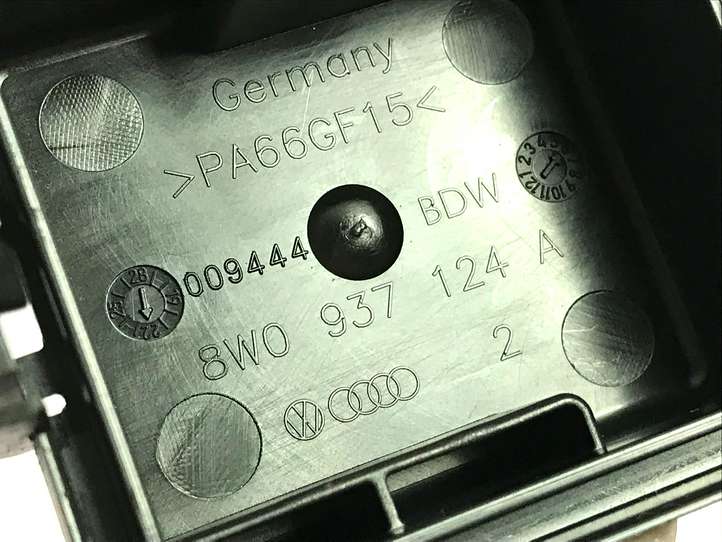 Audi A4 (2019 - )  8W0937124A Ящик предохранителей (комплект)
