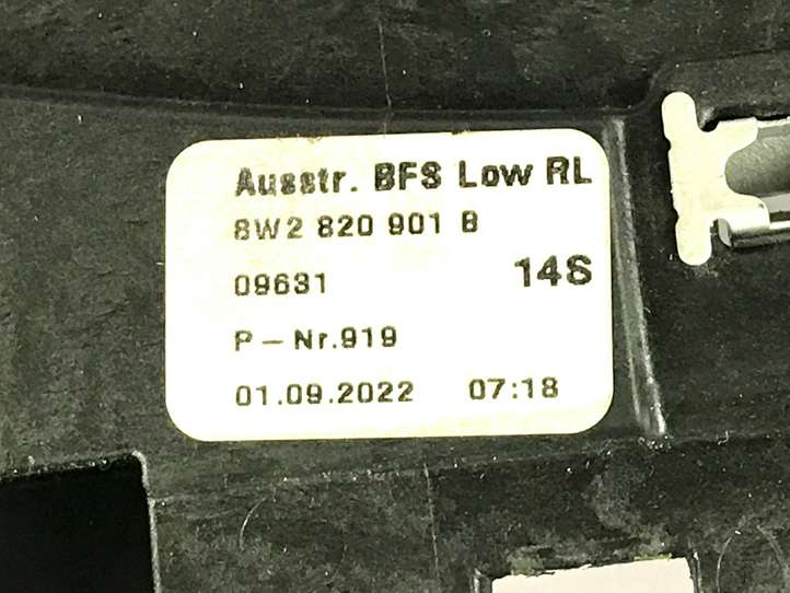 Audi A4 (2019 - )  8W2820901B Воздушная решётка окна