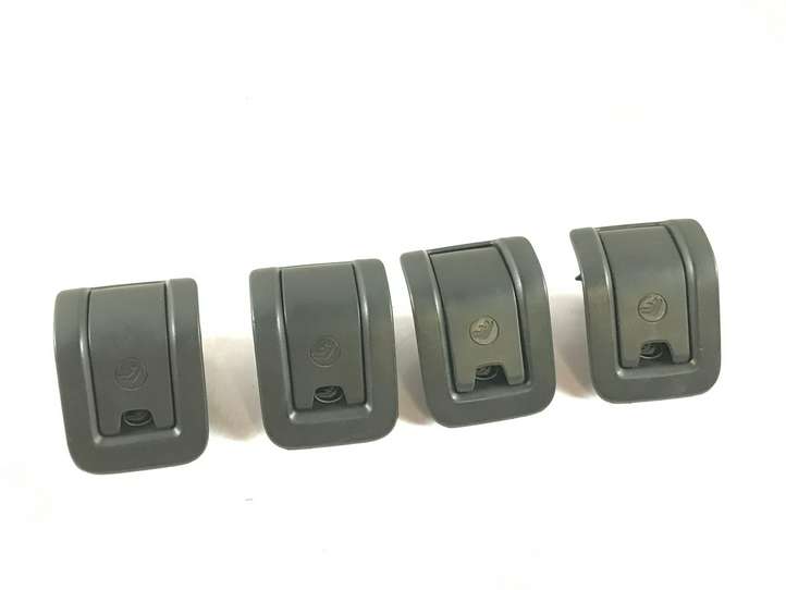 Audi A3/S3 8V (2012 - 2016)  8V0887233A Заглушка, крышка ISOFIX