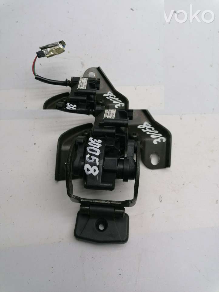 Mercedes-Benz Vaneo W414 (2001 - 2005)  A4148200842 Электрический двигатель для открытия форточки в кузове