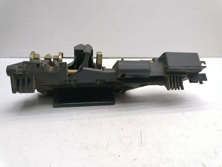 Mercedes-Benz Vaneo W414 (2001 - 2005)  4147600261 Ручка задней крышки