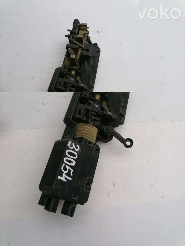 Mercedes-Benz Vaneo W414 (2001 - 2005)  4147600261 Ручка задней крышки
