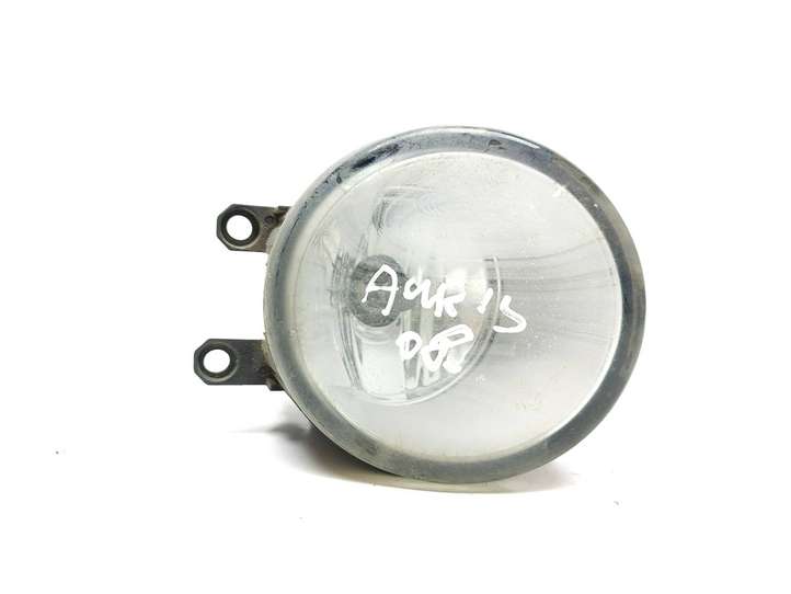 Toyota Auris 150 (2006 - 2012)  812100D041 Передняя противотуманная фара