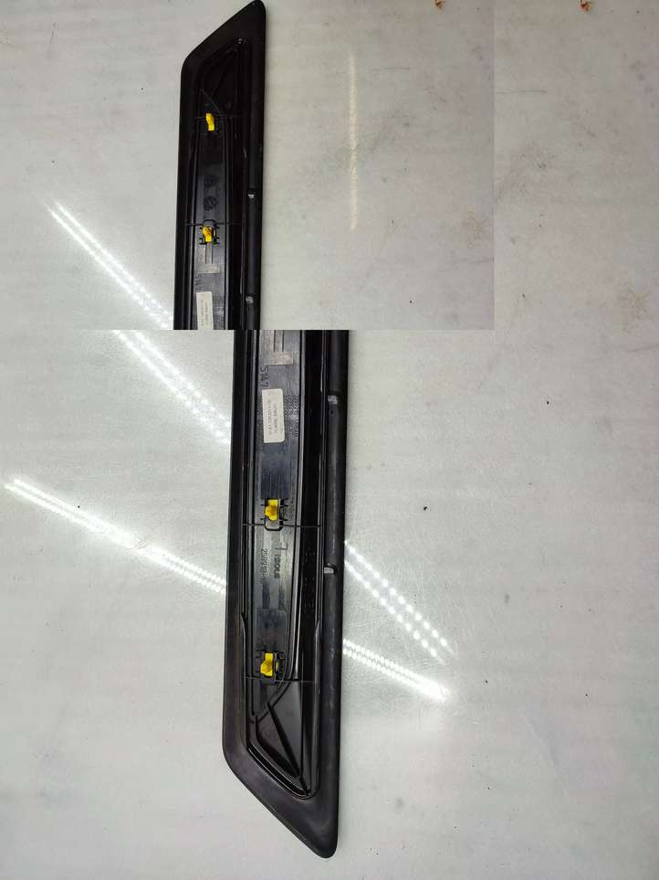 BMW 3 F30 F35 F31 (2012 - 2018)  7263315 Отделка переднего порога (внутренняя)