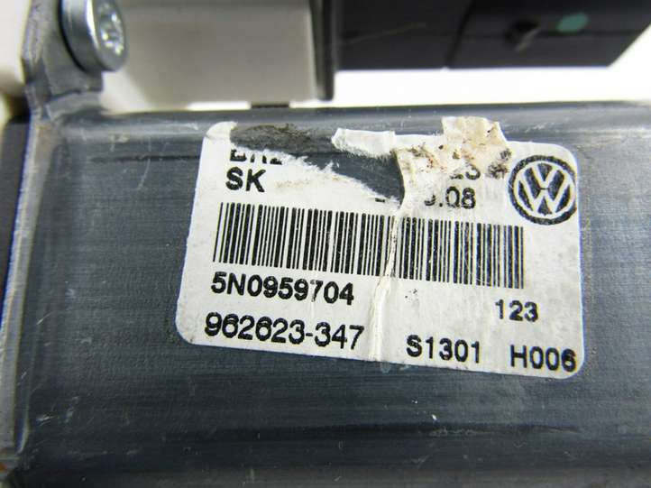 Volkswagen Tiguan (2007 - 2011)   Механизм подъема окон задней двери
