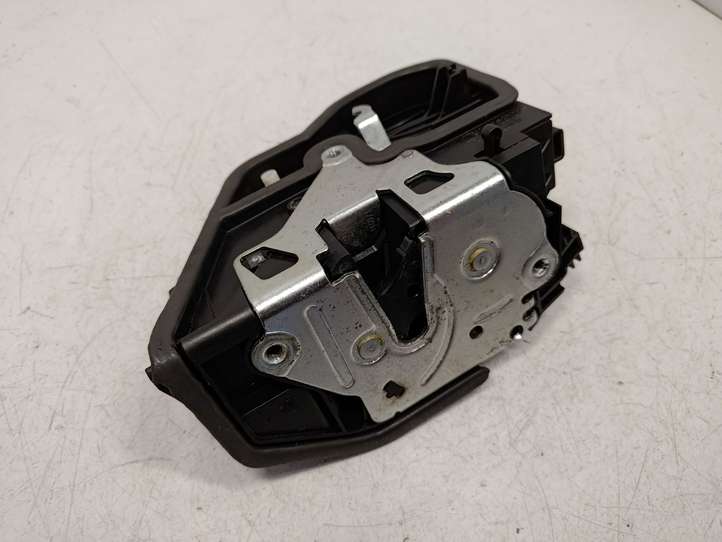 BMW X5 E70 (2006 - 2013)  7276673 Замок задней двери