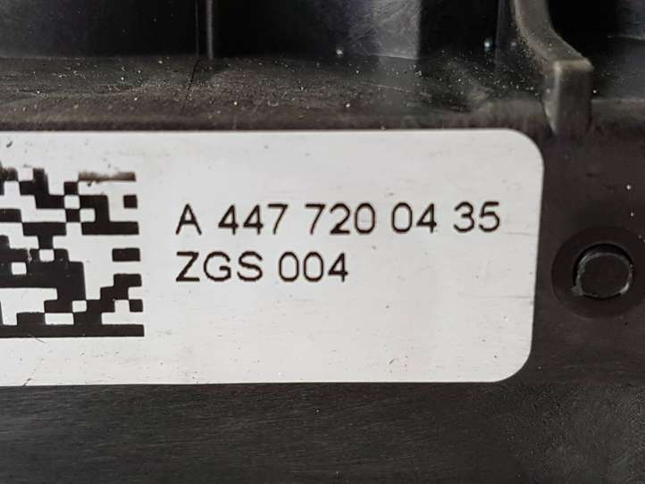 Mercedes-Benz Vito W447 (2014 - )  A4477200435 Передняя звукоизоляция