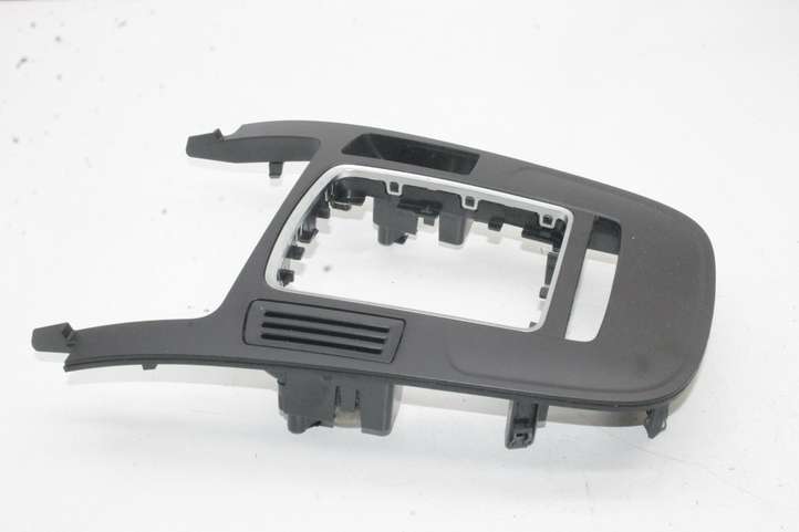 Audi A4 (2007 - 2011)  8K0864261 Рамка рычага переключения передач