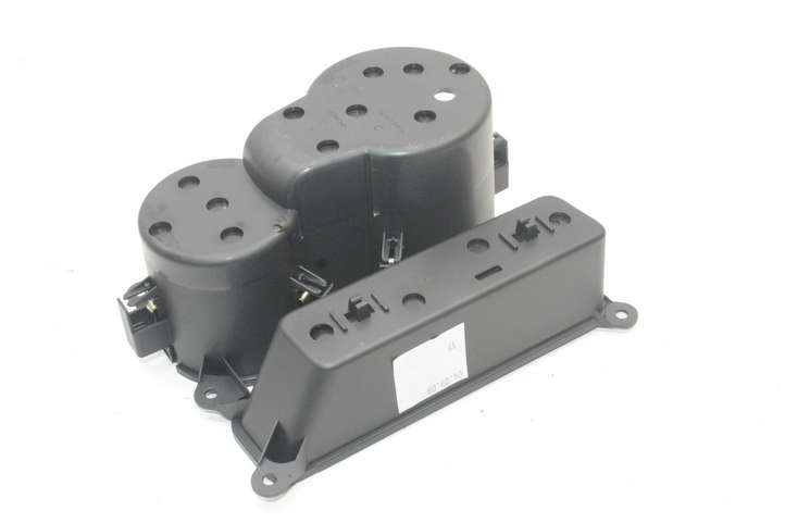 Audi A4 (2007 - 2011)  8K0862533 Передний держатель чашки