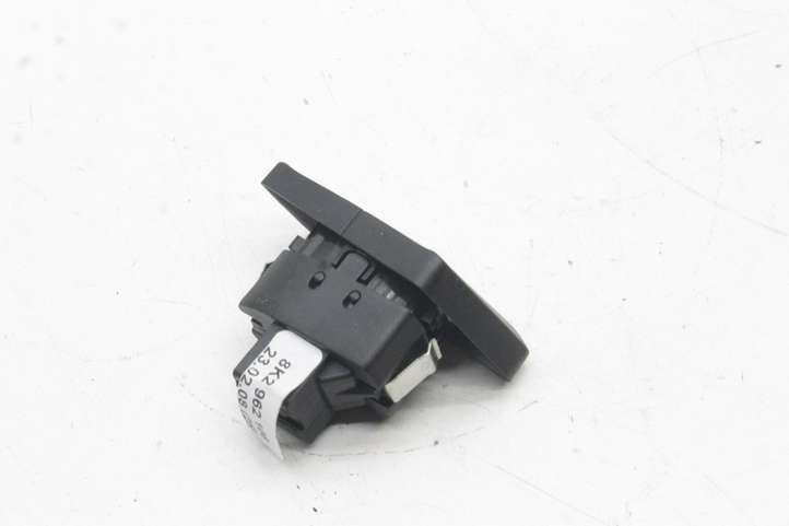 Audi A4 (2007 - 2011)  8K2962108 Включатель центрального замка