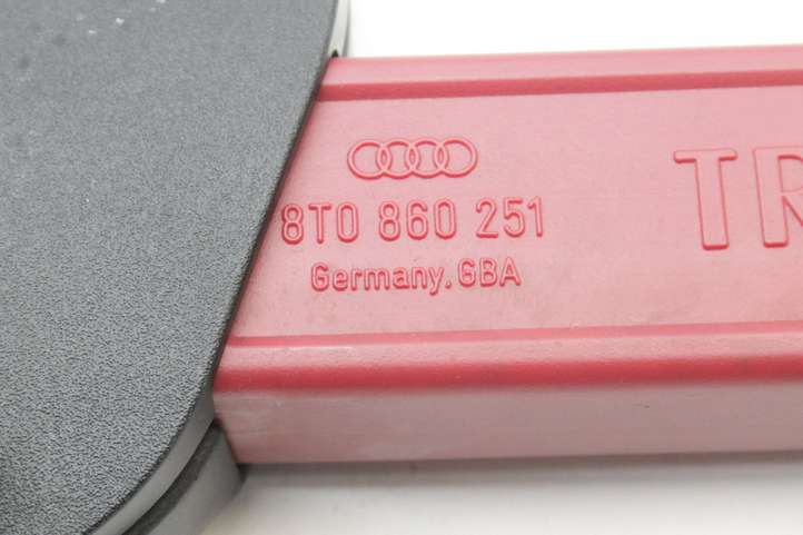 Audi A4 (2007 - 2011)  8T0860251 Ящик для вещей