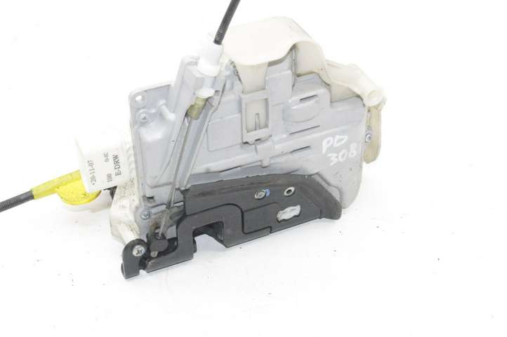 Audi A4 (2007 - 2011)  8J2837016A Передняя звукоизоляция