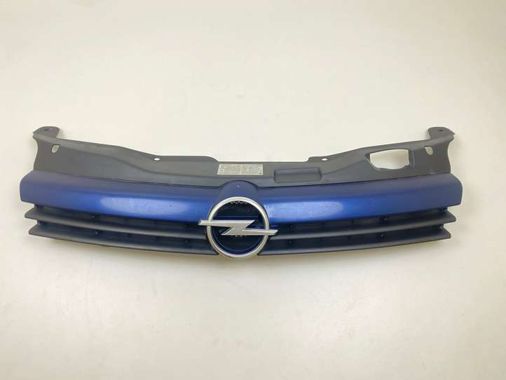 Opel Astra (2004 - 2009)  13108463 Передняя решётка
