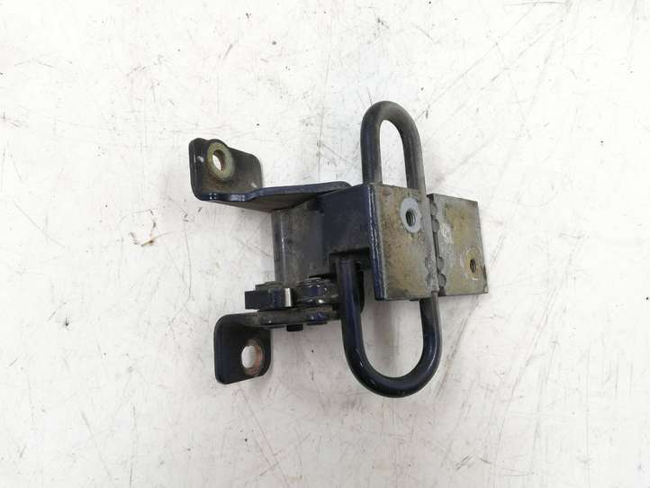 Audi A4 (1999 - 2001)  4A0833412A Нижняя петля задней двери