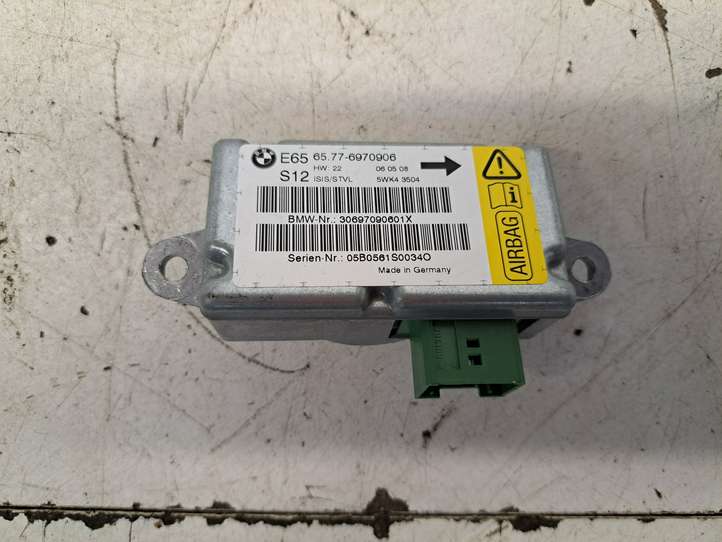 BMW 7 E65 E66 (2001 - 2008)  30697090601X Датчик удара надувных подушек